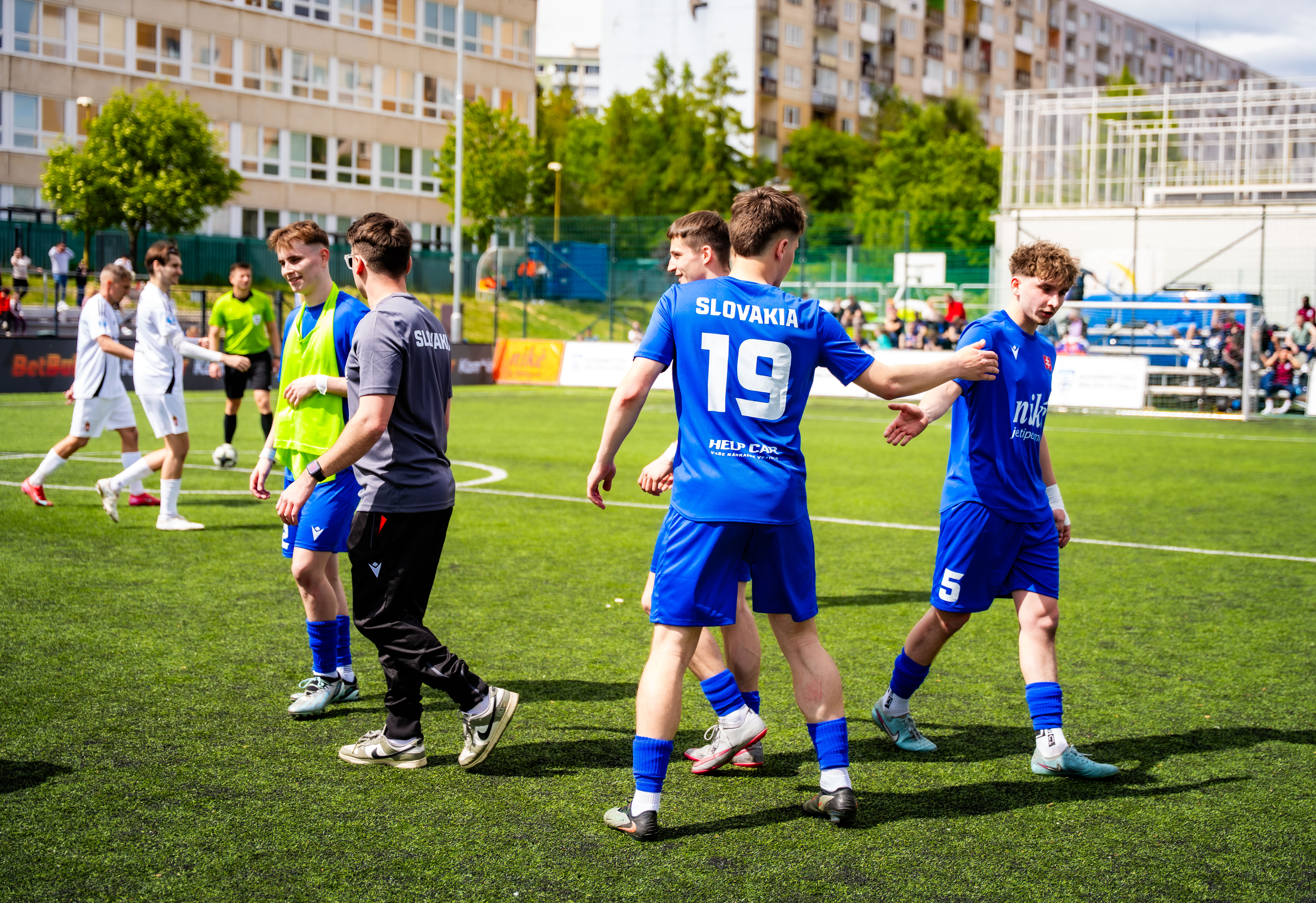 Odovzdavanie cien vytazom Majstrostiev Europy v malom futbale-1-9